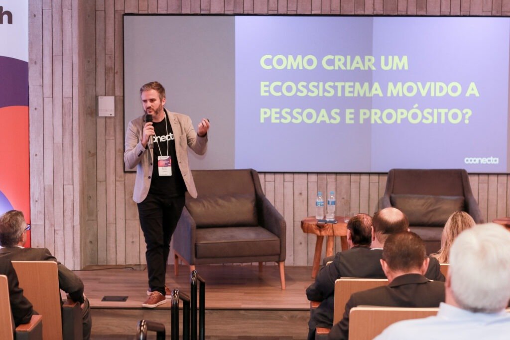 Gustavo Mendes, cofundador da Coonecta, na abertura do Cooptech 2019